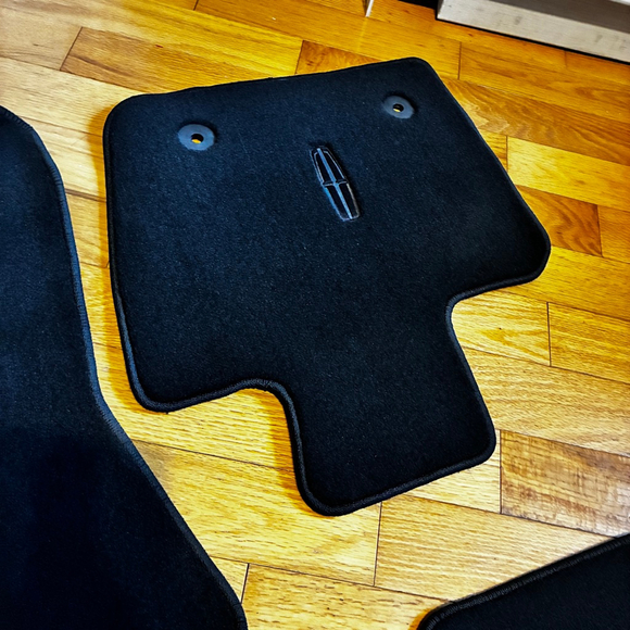 OEM Ford Fusion Floor/Lincoln MKZ Mats (2017–2020) – Full Set, Brand New - Picture 2 of 7
